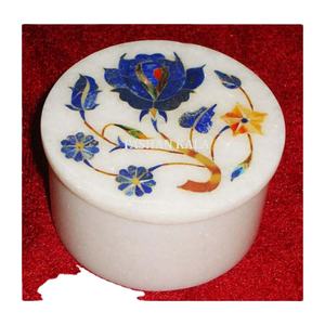 Boîte à bijoux ronde en marbre blanc avec incrustations de fleurs, design attrayant, idéale pour les cadeaux d'affaires - Product Image 4