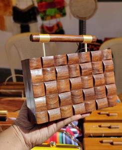 Pochette texturée en bois d'acacia pour femmes nuptiale avec portefeuille détachable de style vintage à bas prix par LUXURY CRAFT - Product Image 1