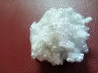 Fibre de polyester creuse siliconée 15D HCS de haute qualité du fabricant vietnamien Vikohasan, certifiée OEKO-TEX et recyclable