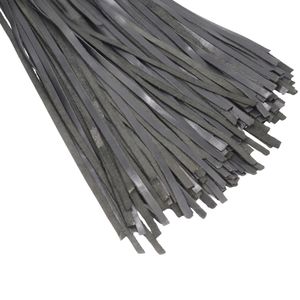 Flogger de piel de oveja con hebilla de acero de 2.5 cm de ancho, estampado por transferencia térmica con diseño de aguja, agarre cómodo y tiras largas y fluidas. - Product Image 2