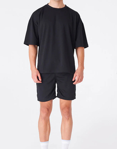 T-shirts à épaules tombantes, shorts personnalisés avec logo, shorts délavés teints à la cire pour hommes, décolleté étroit, t-shirts oversize de marque tendance pour hommes - Product Image 4