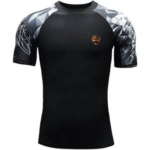 Camiseta ligera de compresión elástica de manga corta para entrenamiento de sparring, correr y ejercicios de fuerza. - Product Image 1