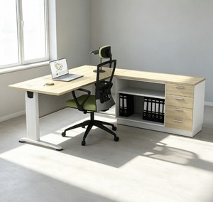 Escritorio de Computadora Moderno y Duradero de Madera, Mueble de Oficina Independiente con Ensamblaje DIY para Uso Comercial - Product Image 4