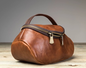 Hot Selling stylish Grooming Material <b>Leather</b> Multifunctional for Ladies <b>Bag</b> Makeup Travel Custom Logo <b>Leather</b> Cosmetic <b>Bags</b> - Product Image 1