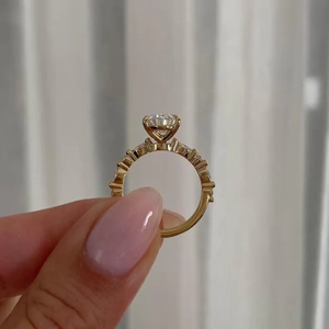 Anillo de Compromiso con Diamante Cultivado en Laboratorio, Corte Pera, Oro 14K, Anillo Solitario con Piedras Laterales, Certificado IGI, Anillo de Boda de Lujo - Product Image 4