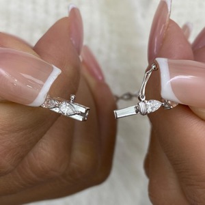 Bracelet tennis de luxe en or blanc 14 carats avec diamants de laboratoire taille poire 4,3 carats E VVS, bijou raffiné, idée cadeau pour elle, style élégant - Product Image 2