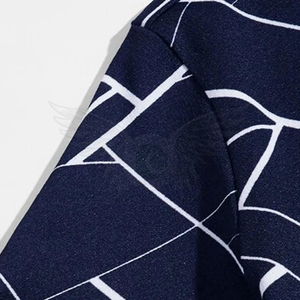 T-shirt à motif géométrique esthétique urbaine pour homme, style hip-hop streetwear, en coton léger, bleu marine et blanc, design abstrait - Product Image 3