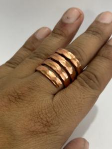 แหวนทองแดงหนาซ้อนได้แหวนนิ้วลวดทองแดงตอกทำด้วยมือซื้อออนไลน์ในอินเดียเครื่องประดับอินเทรนด์กันน้ำ - Product Image 6