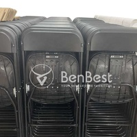 Dernier produit 45*45*80cm vente en gros noir blanc restaurant chaises pliantes pour événements dossier chaise en plastique