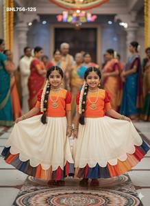 Ensemble Lehenga-Blouse pour Filles en Soie Tissée à la Main de Qualité Exceptionnelle avec Volants Festonnés – Achat en Ligne Inde - Product Image 4