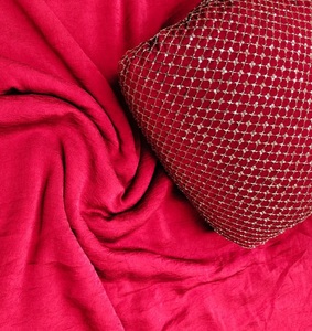 Fournisseur en gros de tissus en soie brodés de perles, fabricant de tissus en soie brodés de perles en Inde, tissu en soie brodé avec des perles - Product Image 5