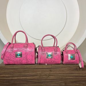 Nuevo Bolso de Viaje Tipo Duffel Pequeño de Cuero Genuino de Vaca con Diseño Premium y Grabado a Mano, con Concho Turquesa, Estilo Bandolera - Product Image 4