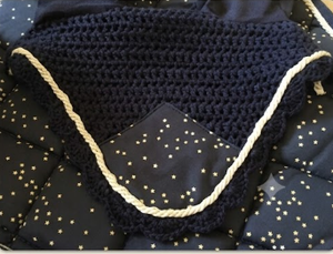Tapis de selle en nylon noir à imprimé étoiles anglaises avec points blancs, design matelassé, pour cheval - Product Image 5