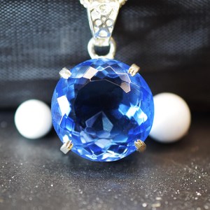 Pendentif Charme en Topaze Bleue Naturelle, Pierre Précieuse Taillée, Argent Sterling 925 Certifié, Bijou Vintage Tendance, Cadeau Idéal pour Elle et Lui - Product Image 2