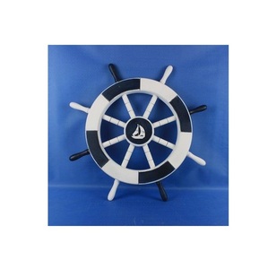 Timón de Barco de Madera Decorativo para Colgar en la Pared, Diseñado para Decoración Náutica del Hogar y Estilo Rústico - Product Image 1