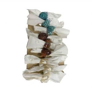 Anneau de serviette en coquillage fait main, support de serviette en coquillage blanc naturel pour mariage sur le thème de la plage, décoration de table de salle à manger de style côtier - Product Image 3