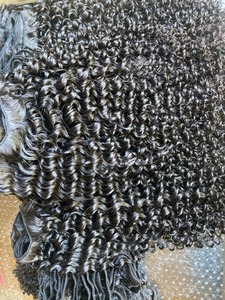 Extensiones de Cabello Humano Rizado Jerry de Lujo en Oferta, Cabello Virgen de Doble Trama, Voluminoso y Grueso, Disponible para la Venta - Product Image 4