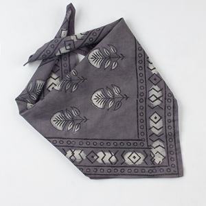 ผ้าโพกหัวอินเดียพิมพ์ลายบล็อกทำด้วยมือสีเทาสำหรับผู้หญิงผ้าโพกหัวผ้าฝ้าย100% - Product Image 1