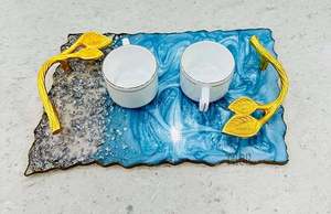 Plateau décoratif moderne en résine avec poignées dorées, compatible lave-vaisselle, taille personnalisée pour le petit-déjeuner, le thé, le café, les desserts, les boissons - Product Image 3