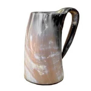 Chope en corne de buffle et de bœuf avec gravure artisanale et logo personnalisé - Style rustique pour boissons fraîches, cadeaux et fêtes - Product Image 1