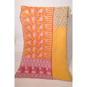 Trapunta Reversibile in Cotone Kantha Gudri Fatta a Mano, Copriletto Leggero, Copridivano per Arredamento Rustico - Product Image 3