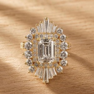 Bague en or massif 10K 14K 18K avec diamant de laboratoire émeraude couleur DEF clarté VS VVS, certifiée IGI, design flocon de neige, halo et grappe, vente en gros - Product Image 2