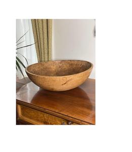 Bol de service en bois élégant et fini lisse, grand bol à salade profond pour l'hôtellerie et le service de buffet - Product Image 1