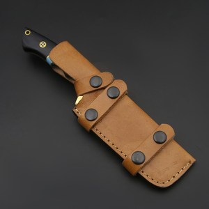 Cuchillo de Caza Personalizado Hecho a Mano de Acero de Damasco de Grado Industrial, Punta Caída, Hoja Recta, Mango de Madera Pakka - Product Image 1