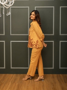 Ensemble coordonné décontracté pour femme, chemise et pantalon en coton brodé couleur moutarde, coupe ample, style indien pakistanais, longueur cheville, toutes saisons - Product Image 5