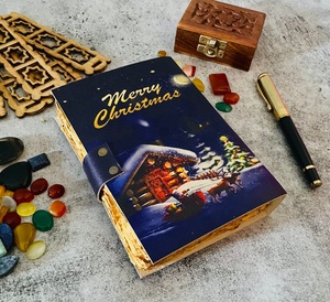 A5 Journal personnalisé livre magnifiquement imprimé de Noël Journal laitier avec papiers de bord décalé et fermeture C-Lock Journal Books - Product Image 3