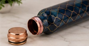 Bouteille d'eau en cuivre de luxe moderne avec motif doré, vaisselle portable pour les voyages, anti-fuite - Product Image 2