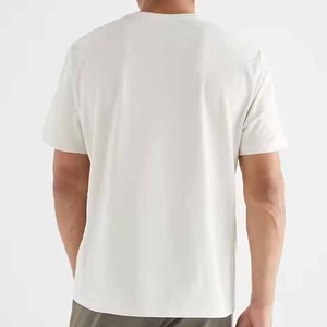 T-shirt Homme Uni en Polyester Spandex de Haute Qualité, Impression de Logo Personnalisé, 180g, Vente Chaude - Product Image 3