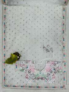 Sari de Seda Organza Blanco con Estampado Digital Elegante y Moderno de Boutique India, Blusa Sari Exclusiva y Elegante, Blusa Étnica de Última Moda - Product Image 2