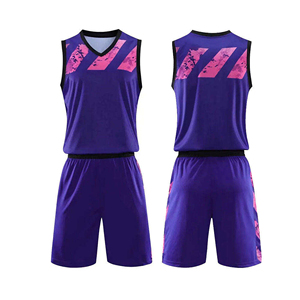 Tenue de basketball très demandée pour l'extérieur, respirante, séchage rapide, en polyester/coton, avec options personnalisables - Product Image 1