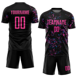 Uniforme de football pour hommes en matériau durable, prix de gros, logo personnalisé, couleur anti-plis, uniforme de football pour hommes de qualité supérieure - Product Image 3