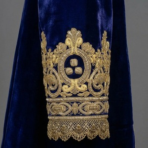 Heavyweight Hand Embroidery Blue Velvet Gold Embroidery Tone Floral Border Decorative <b>Sew</b> on Custom Design - Product Image 2