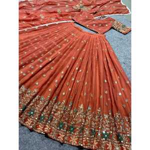 Broderie de créateur et travail séquentiel Lehenga Choli Party Wear vêtements indiens et pakistanais - Product Image 4