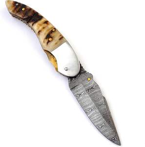 Navaja de bolsillo plegable de acero de Damasco OEM personalizable, hecha a mano, con mango de cuerno, estilo botón de presión, para camping al aire libre, bricolaje, 3 años de garantía. - Product Image 1
