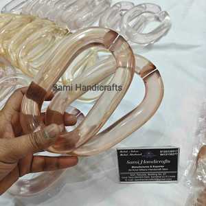 Adornos de Pared de Cadena de Resina Ecológica Personalizados, Hechos a Mano para Decoración del Hogar, Arte Madiha - Product Image 4