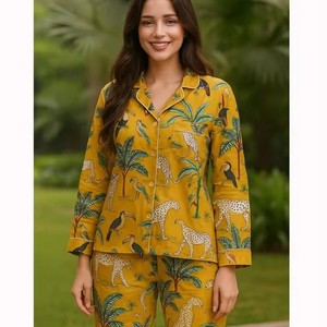 Conjunto de Pijama Casual de Algodón para Mujer, Estampado Floral Hecho a Mano, Secado Rápido y Suave al Tacto, Camisa de Verano - Product Image 4