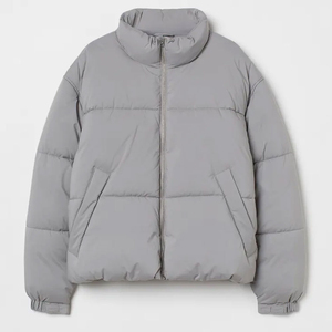 Veste matelassée classique pour homme, idéale pour un usage décontracté et parfaite comme option de veste d'hiver confortable - Product Image 1