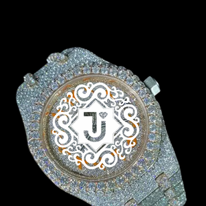 Reloj de pulsera de lujo para hombre con esfera cuadrada, diamantes de moissanita VVS, cuarzo, esfera negra con detalles en blanco y correa plateada. - Product Image 4