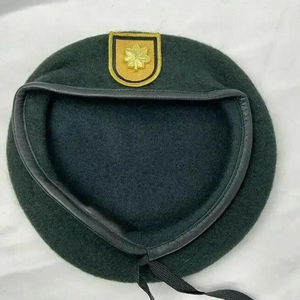 Béret en laine verte avec emblème feuille d'érable dorée, unisexe, chapeau décontracté d'extérieur, printemps automne, 56-58CM, casquette béret en coton uni pour homme, personnalisable - Product Image 6
