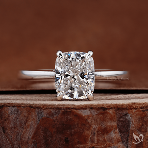 Anillo de compromiso nupcial de oro blanco de 10k con diamante de laboratorio de 2 quilates, corte cojín alargado, solitario tipo catedral - Product Image 1