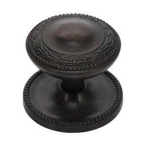 Boutons de meuble tendance en laiton massif poli bronze, durables pour les armoires et placards, parfaits pour les intérieurs modernes, classiques, de chambres et d'hôtels. - Product Image 1