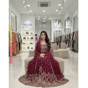 Colección SSUMAIRA, Especial Eid, Anarkali Rojo de Lujo con Bordado, Estilo Pakistaní, 3 Piezas, Chifón Formal, Sin Arrugas - Product Image 4