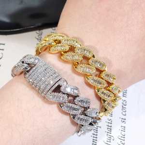 Bracelet cubain pour homme en argent rhodié, serti de moissanite taille baguette et de moissanite taille ronde, style Hip Hop, avec fermoirs sécurisés - Product Image 1