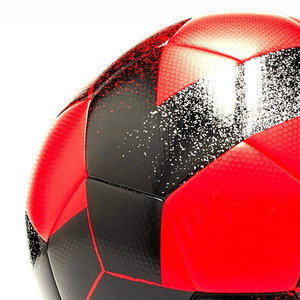 Ballons de football en caoutchouc de haute qualité, durables, légers, écologiques, à haute rétention d'air, personnalisables, faible MOQ, prix abordable - Product Image 3