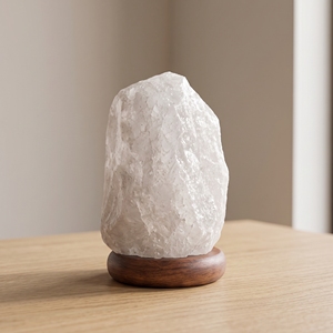 Lámpara de Sal del Himalaya Blanca Pura al por Mayor, Lámpara de Mesa de Cristal de Roca Tallada a Mano con Cable Regulable y Base de Madera - Product Image 2
