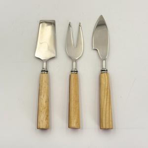 Espátula para Queso y Mantequilla de Acero Inoxidable con Mango de Madera y Resina, Cortador de Queso Clásico de Acero Inoxidable con Mango de Resina de Lujo - Product Image 1